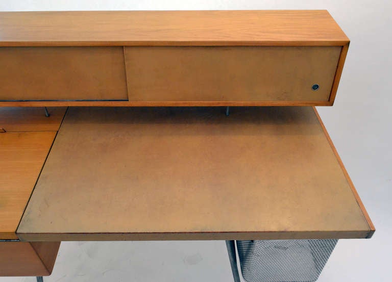 American George Nelson Wood and Leather Office Desk for Herman Miller, USA, 1948