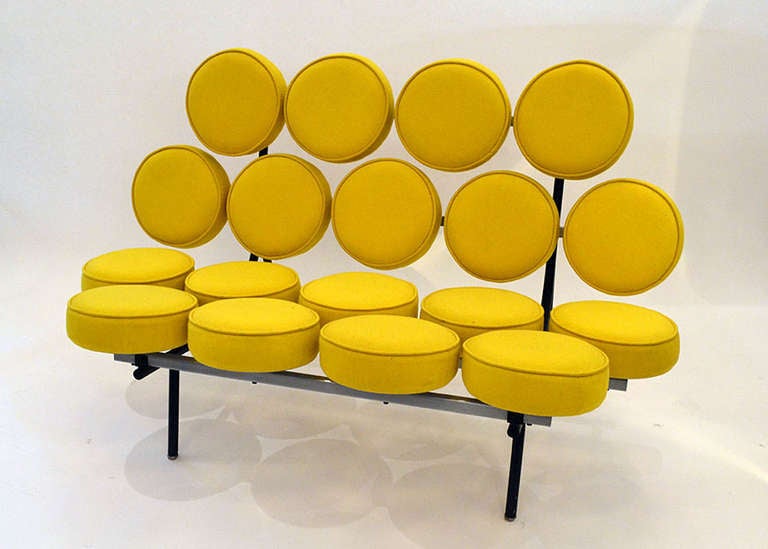 An eye grabbing, popular and Iconic Marshmallow sofa, originally designed in 1956 by George Nelson for Herman Miller.
Wonderful provenance available at request.