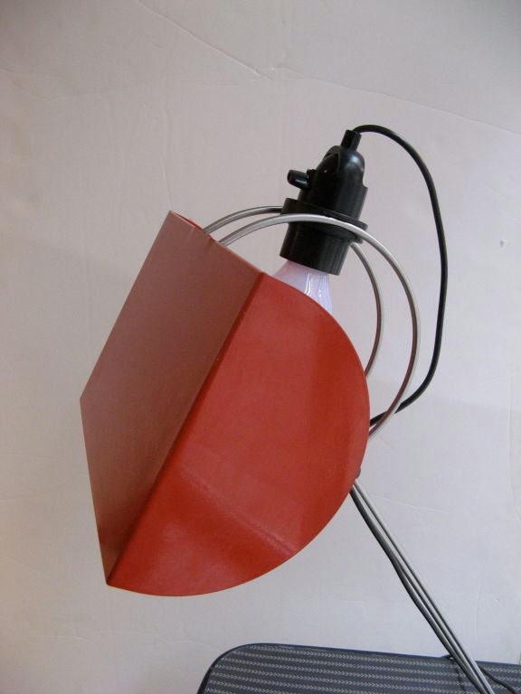Lacquered Large Italian Adjustable Desk Lamp in Red and Black Lacquer, circa 1970