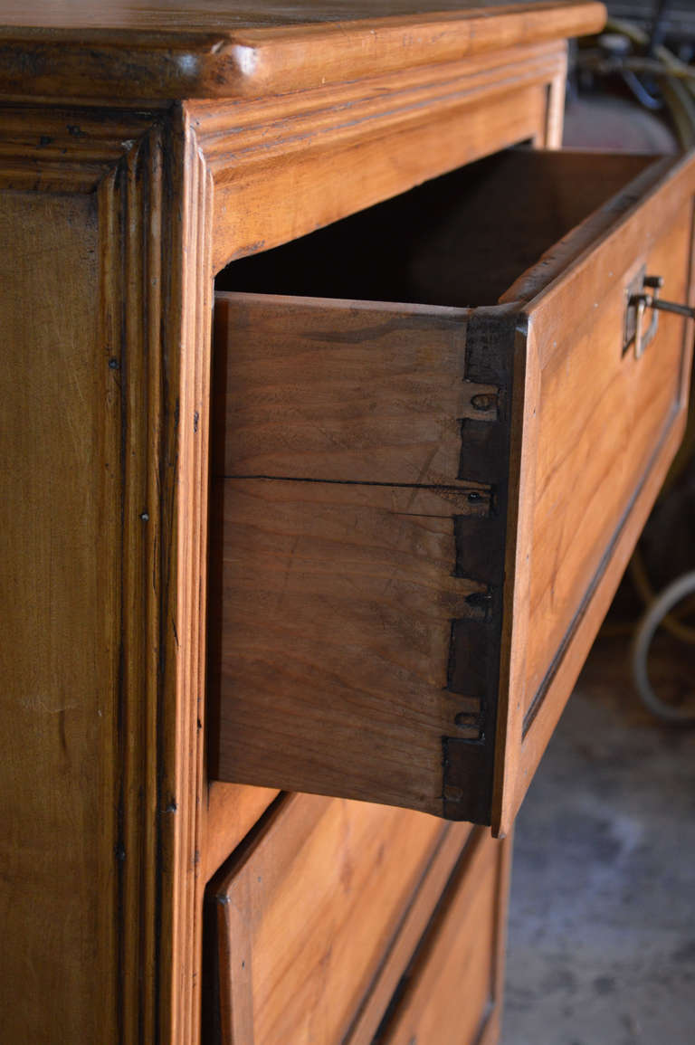 Chest with Three Drawers In Excellent Condition In Los Angeles, CA