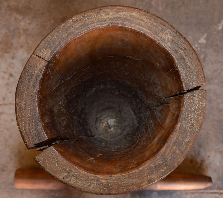 Large Antique Mortar and Pestle In Good Condition In Los Angeles, CA