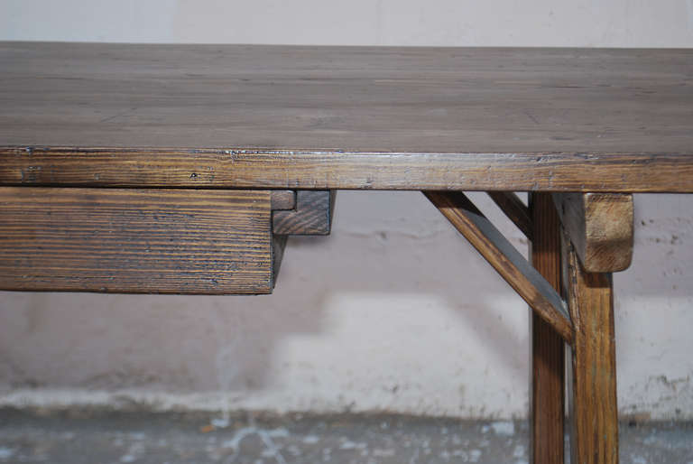 Fir-Work-Tisch mit zwei Schubladen, maßgefertigt von Petersen Antiques im Zustand „Neu“ im Angebot in Los Angeles, CA