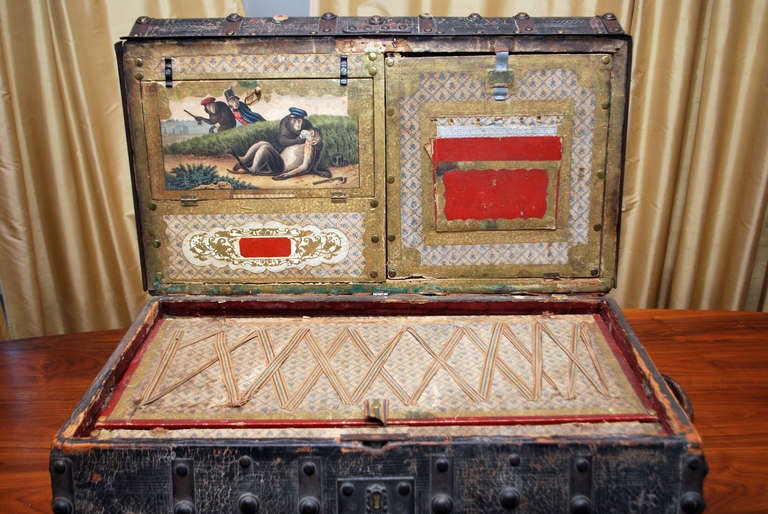 Jenny Lind Stagecoach Chest, Very Special In Good Condition In Los Angeles, CA