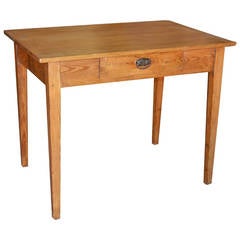 Petite table de bureau ou de ferme ancienne