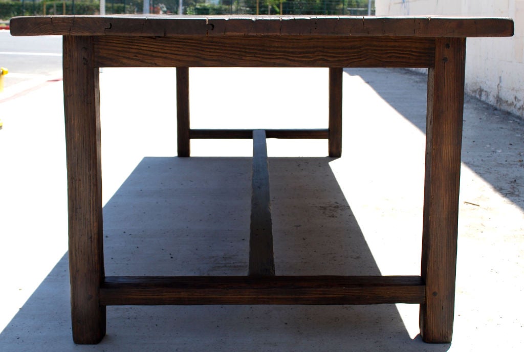 Américain Table de ferme Martha en bois de récupération fabriquée sur mesure par Petersen Antiques en vente