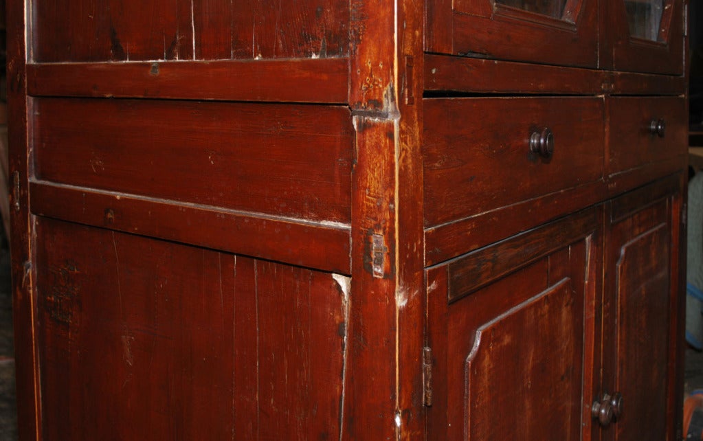 British Colonial Hutch In Excellent Condition For Sale In Los Angeles, CA