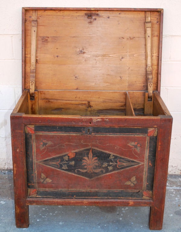 Hand-Painted Antique Latvian Dowry Chest For Sale