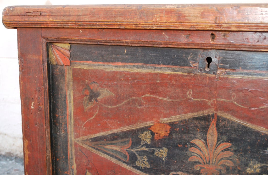Antique Latvian Dowry Chest In Good Condition For Sale In Los Angeles, CA