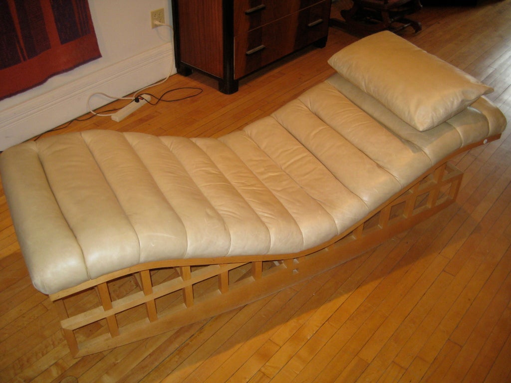 Richard Meier Rocking Chaise Longue