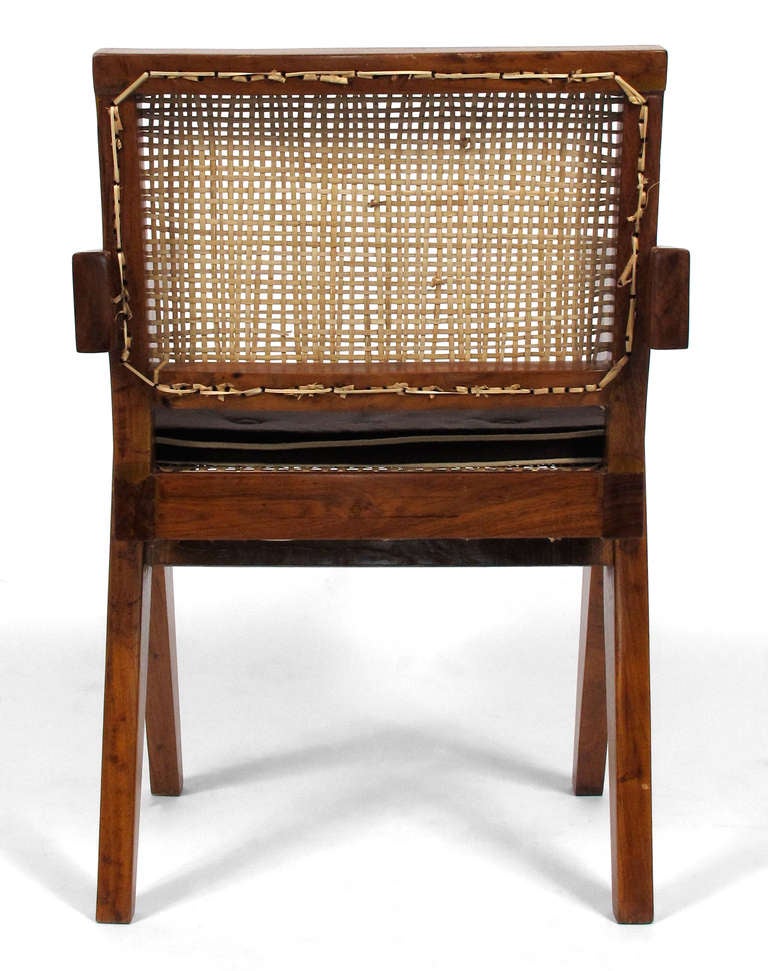 Fauteuil Pierre Jeanneret Excellent état à Brooklyn, NY