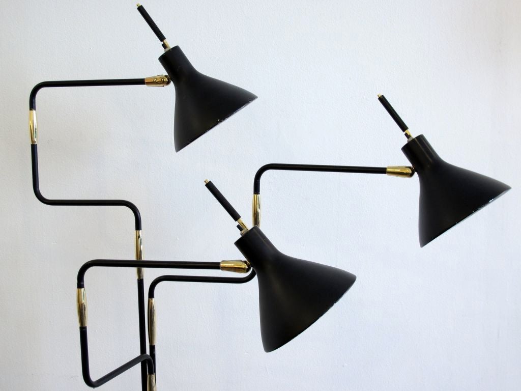 Lightolier Floor Lamp In Excellent Condition In Brooklyn, NY