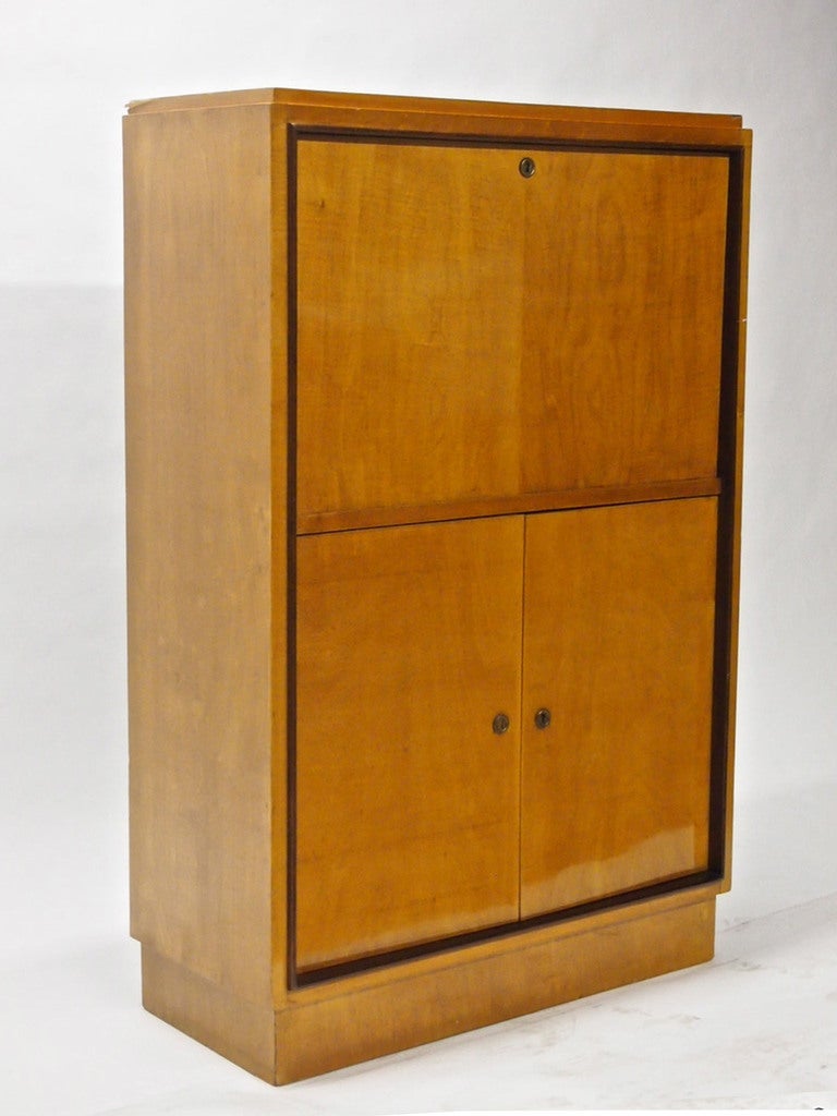 French Deco Ladies Secretary, Chest in Wood Circa 1930 In Good Condition For Sale In Jersey City, NJ