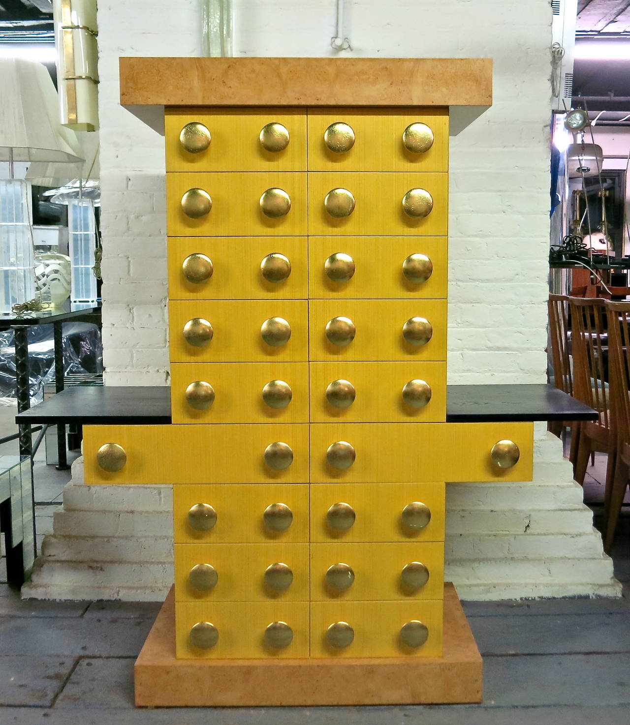 Mobile Giallo Chest of Drawer by Ettore Sottsass for Design Gallery Milano, 1988 In Excellent Condition In Jersey City, NJ