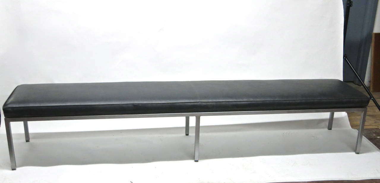 Mid-Century Modern Lon Bench in Seamless Steel and Black Leather Seat, America, circa 1985