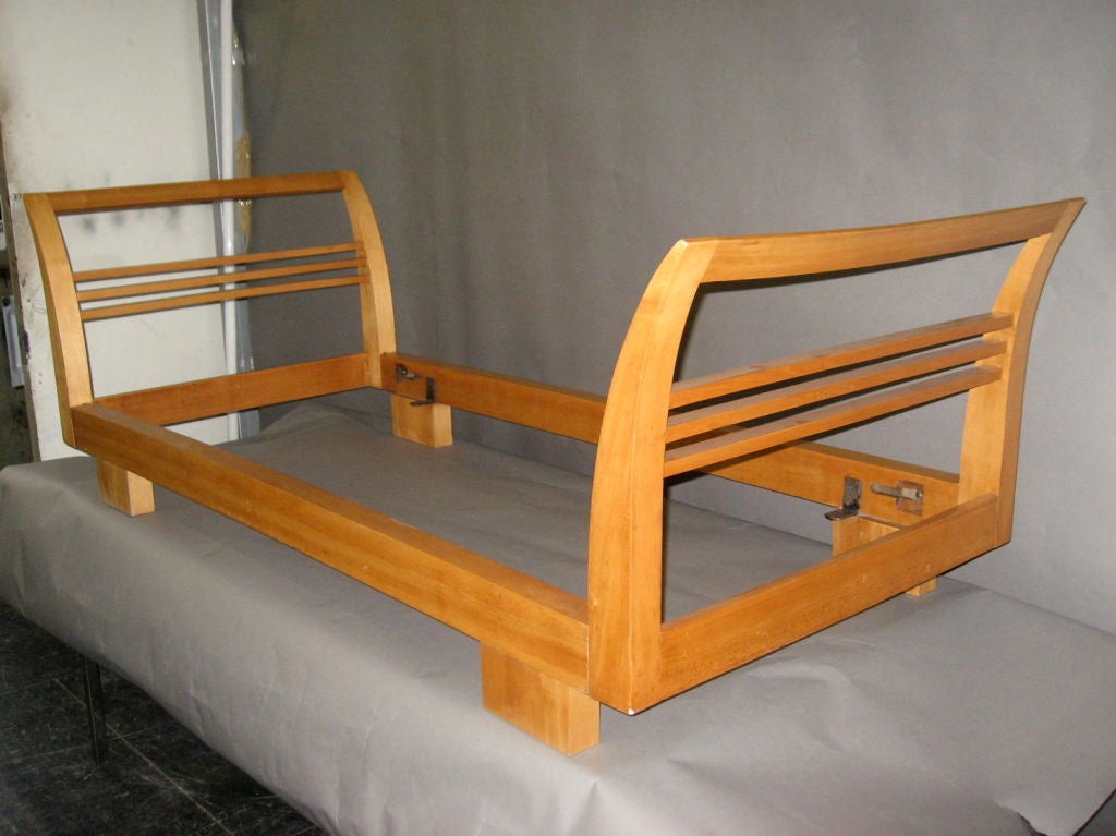 jean royere daybed