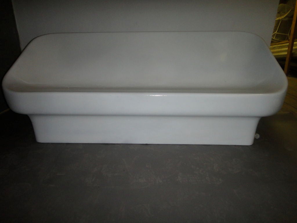 Late 20th Century Outtdoor Sofa for in fiberglass by Douglas Deeds circa 1970 Amer