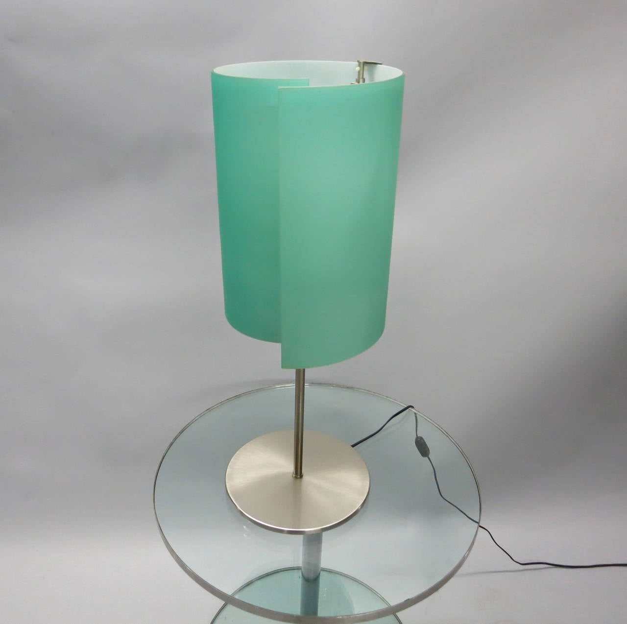 Diane Table Lamp Designed by Roberto Pamio for Leucos Italy 1990s In Excellent Condition For Sale In Jersey City, NJ