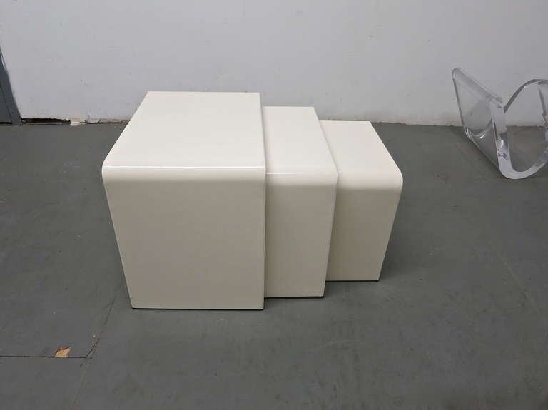 Mid-20th Century Set of Three Nesting Tables Signed Amisco, circa 1955, Made in Canada