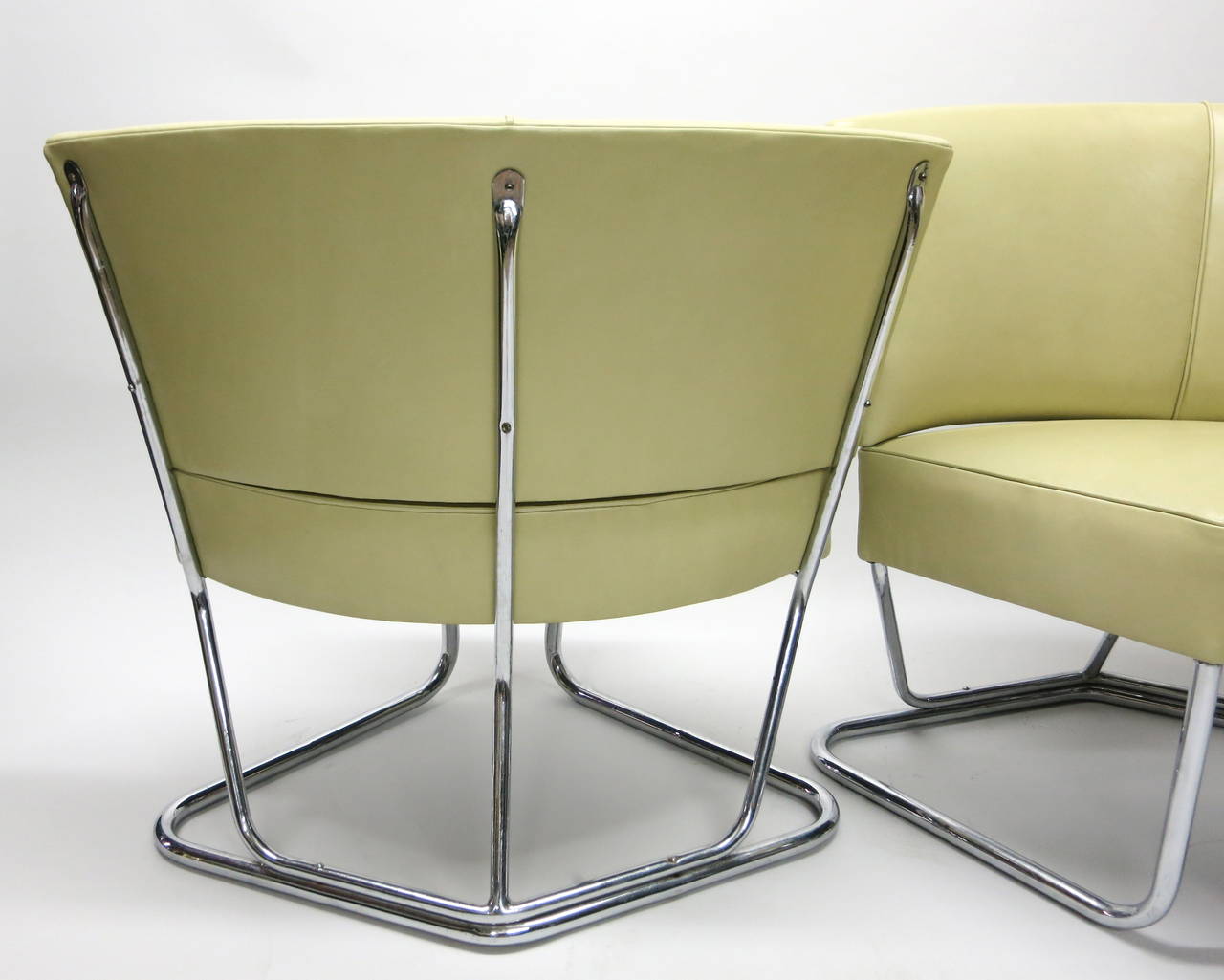 Pair or Arched Back Chairs by Thonet, USA Circa 1940 3