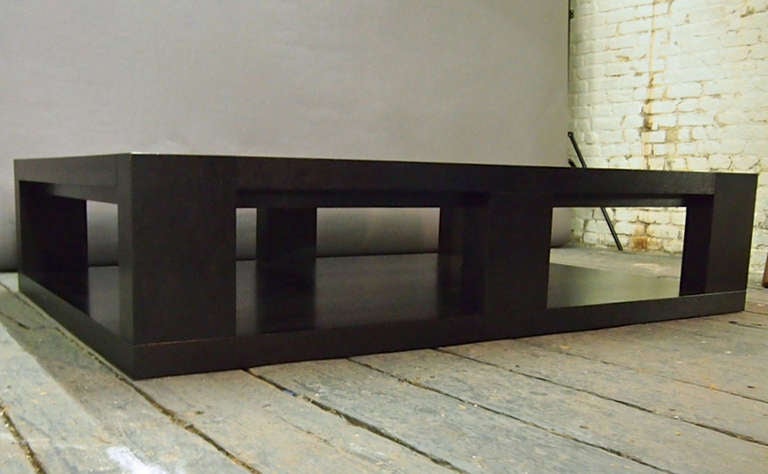 holly hunt coffee table