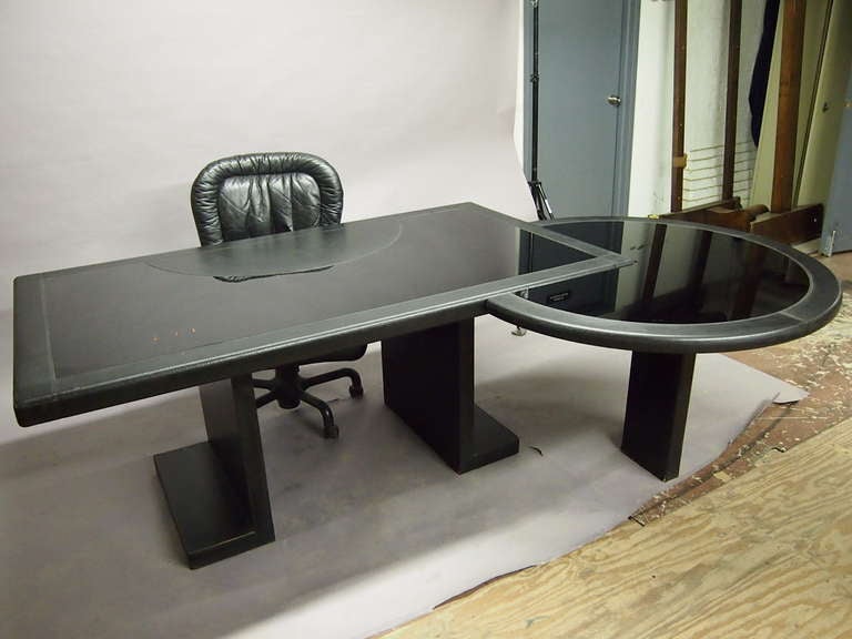 Leather Desk Black Glass Top, Pace Collection,  American circa 1975 In Excellent Condition In Jersey City, NJ