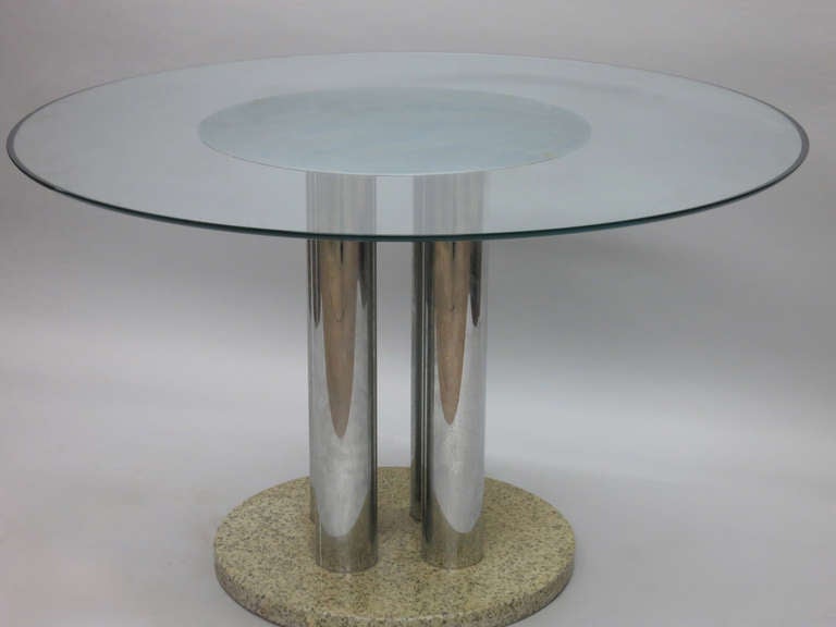 Dining Table with Round Glass Top In Excellent Condition In Jersey City, NJ