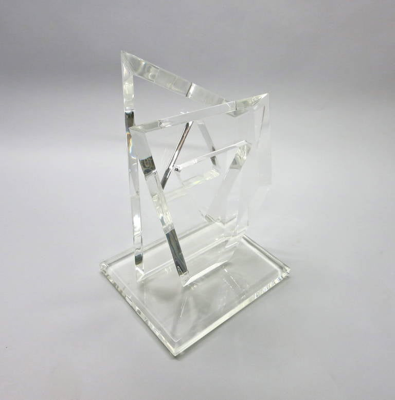 Sculpture in Lucite Signed Van Teal Circa 1960 USA In Excellent Condition In Jersey City, NJ