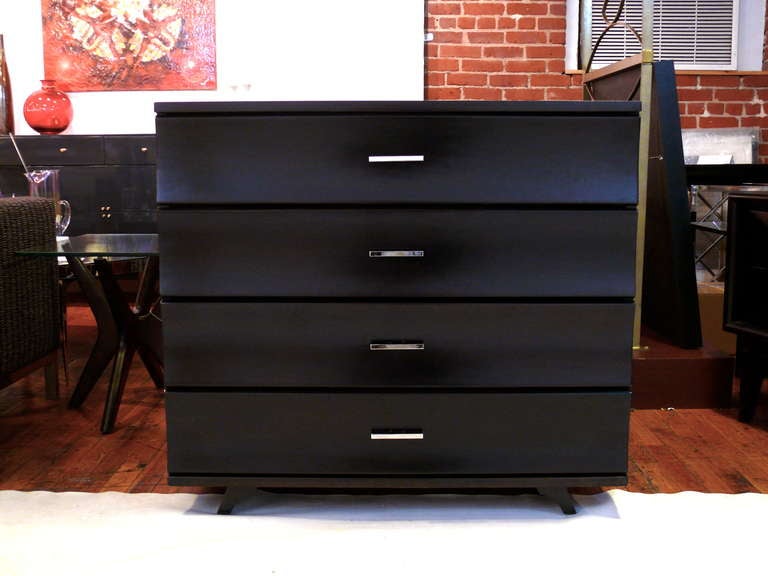 Stunning Mid-Century four-drawer chest or commode with scalloped front drawers.
Newly refinished in a deep espresso with newly polished nickel pulls.