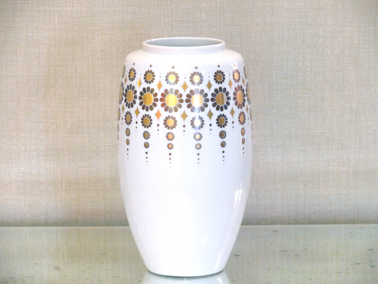 Mid-Century Modern Porcelain Vase by Alboth & Kaiser For Sale