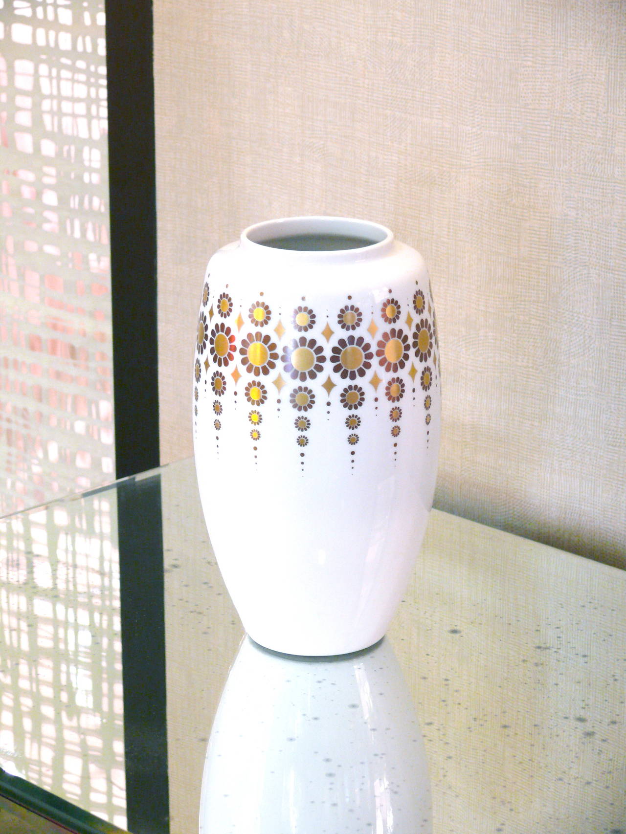 Porcelain Vase by Alboth & Kaiser For Sale 3