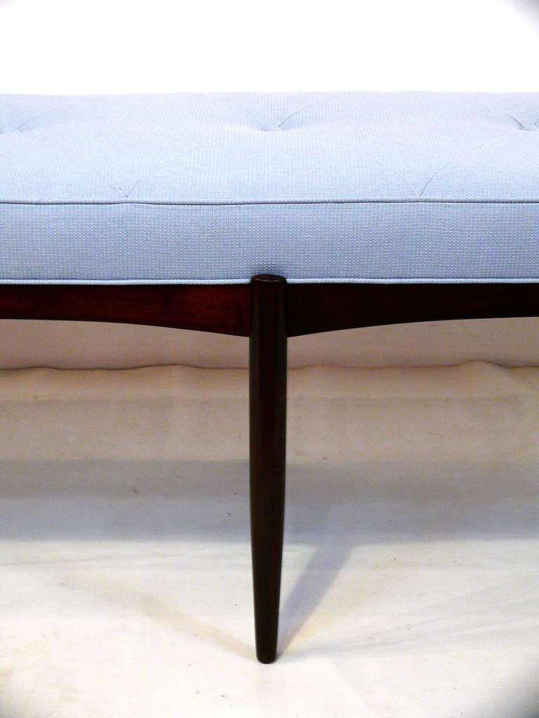 Mid-Mod Diamond Tufted Bench In Excellent Condition In New York, NY
