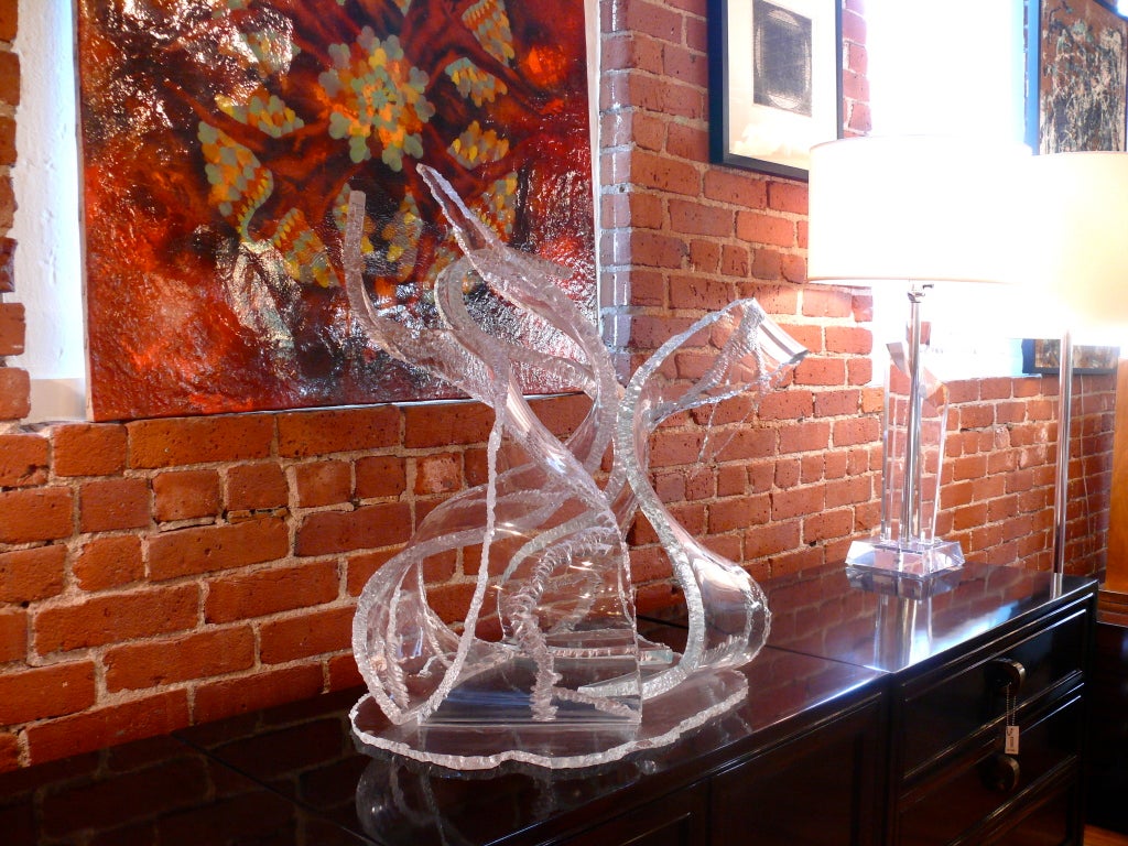 Freeform Lucite Abstract Sculpture In Excellent Condition In New York, NY
