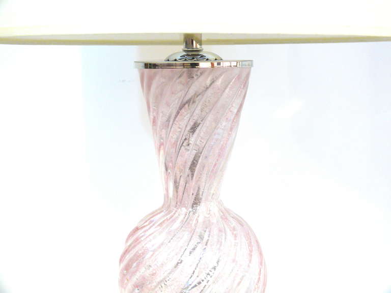 Mid-Century Modern Pair of Pink Murano Glass Table Lamps For Sale