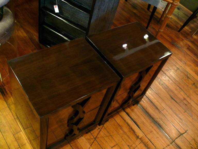1940s Nightstands in the Manner of James Mont In Excellent Condition For Sale In New York, NY