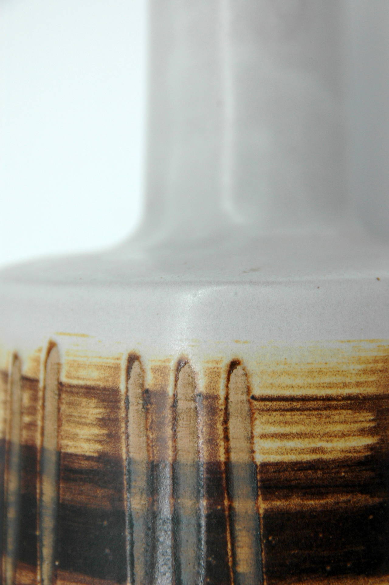 A pottery table lamp designed by Gordon and Jane Martz for Marshall Studio. This piece is signed 