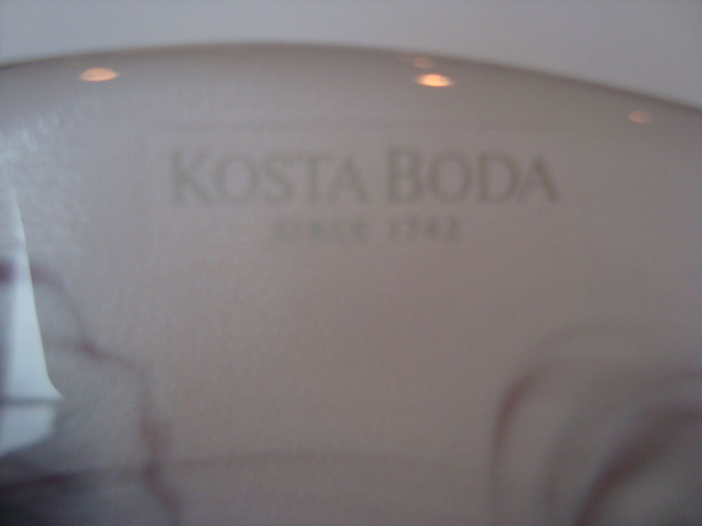 Suédois Assiette ou plat en verre d'art Kosta Boda en vente