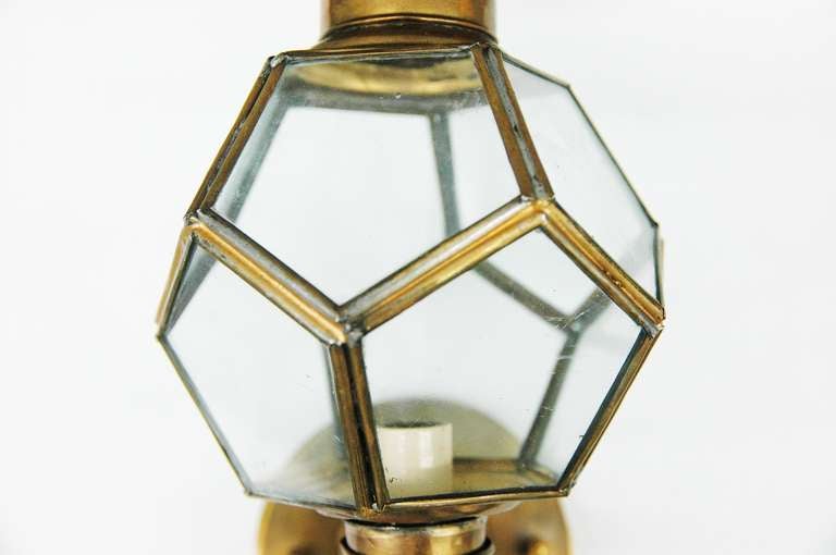 A Unique Brass American Coach Light Wall Lantern In Excellent Condition In NYC, NY