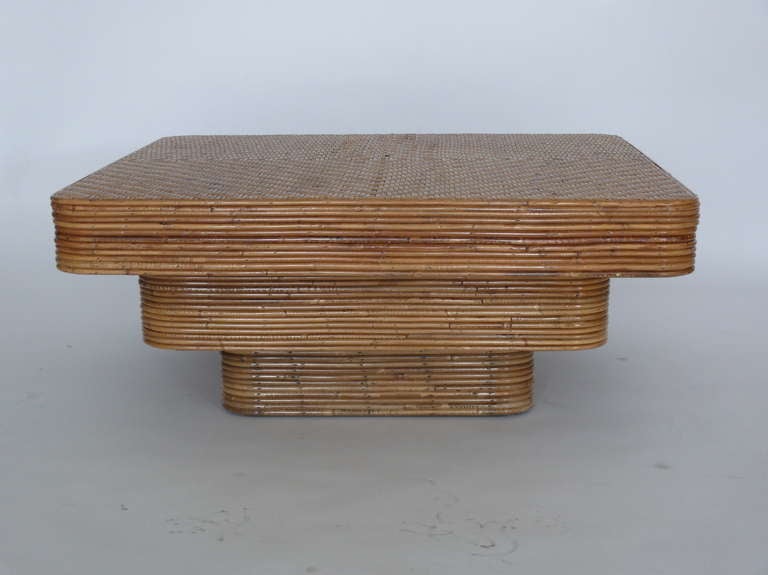 Table basse en rotin et bambou dans le style de Gabriella Crespi