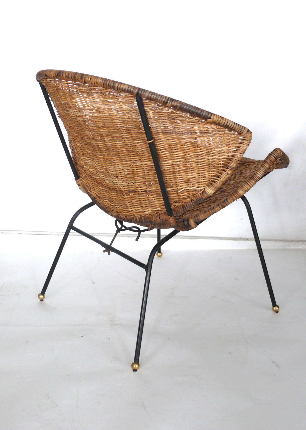 Sculptural Wicker and Rattan Clam Chairs In Good Condition In Beverly Hills, CA