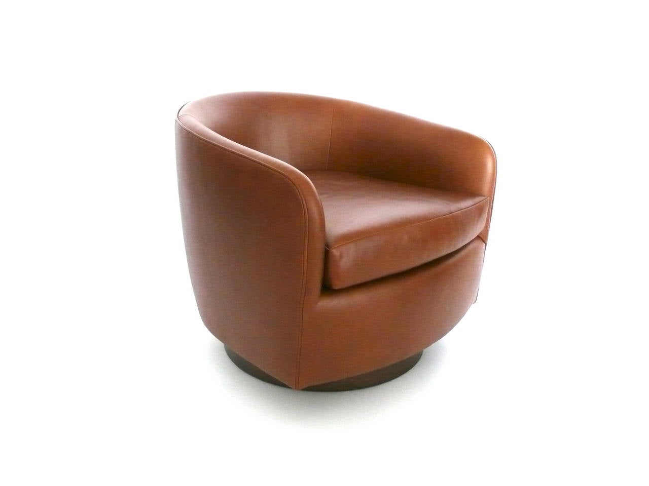 Saddle Leather Swivel Chairs in the Style of Milo Baughman In Excellent Condition In Beverly Hills, CA