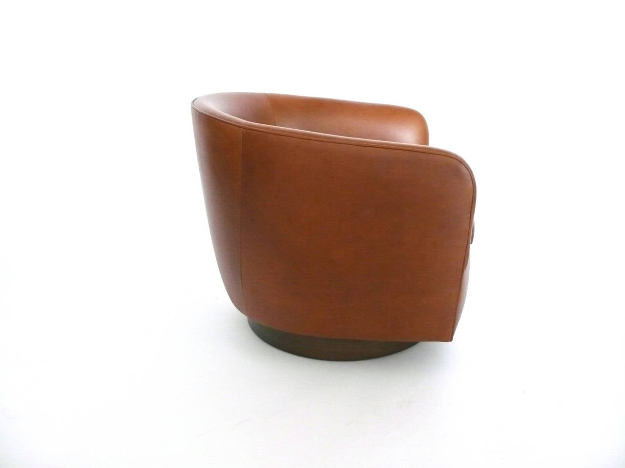 Contemporary Saddle Leather Swivel Chairs in the Style of Milo Baughman