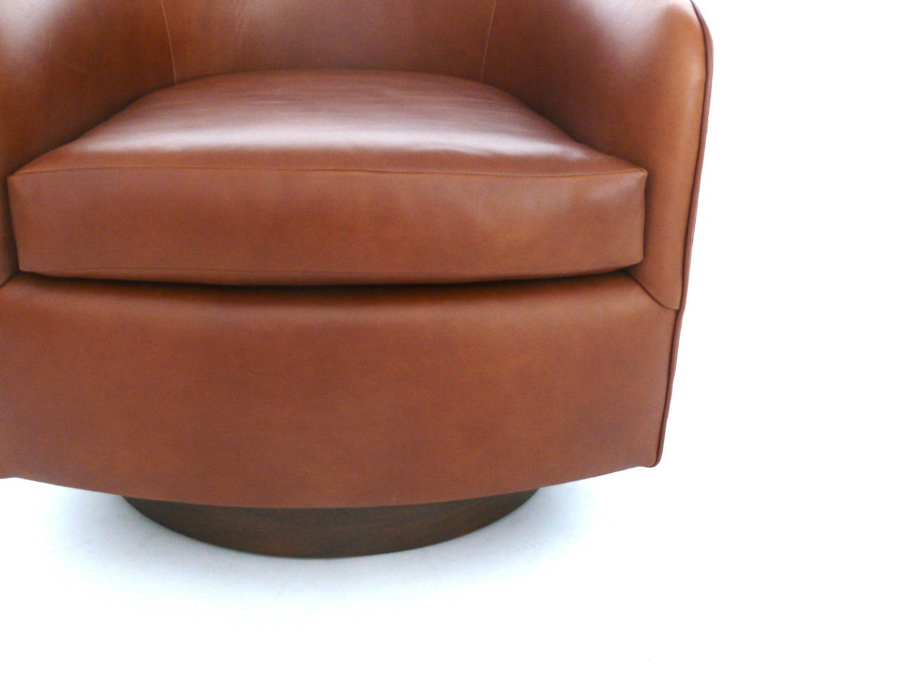 Saddle Leather Swivel Chairs in the Style of Milo Baughman 4
