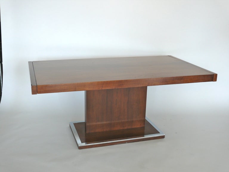 Pedestal Table by Milo Baughman 4
