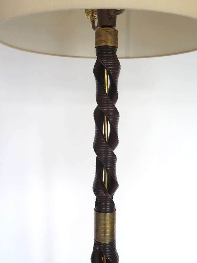 Italian Carved Wood Floor Lamp In Excellent Condition In Beverly Hills, CA
