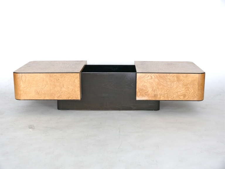 Burled Maple Wood Coffee Table in the style of Milo Baughman In Good Condition In Beverly Hills, CA