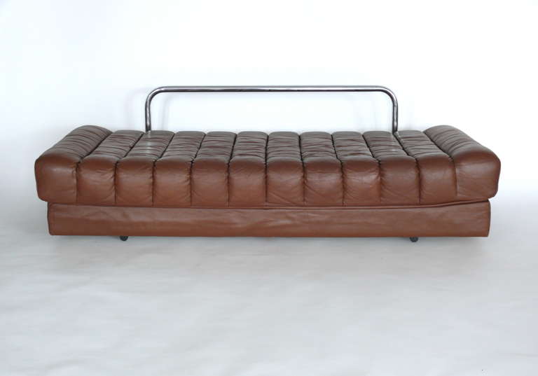 Late 20th Century Leather and Chrome Sofa Bed by De Sede