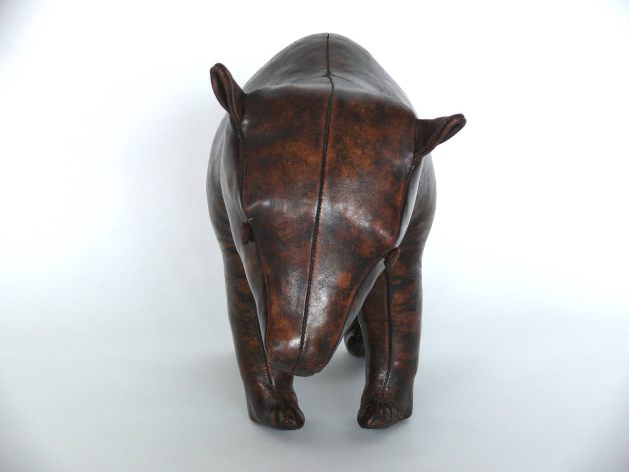 Fantastic leather bear by Omersa. Great patina to leather and overall very good vintage condition. Very rare piece!