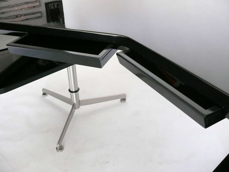 Wood Large Boomerang Desk by Osvaldo Borsani for Techno Milano
