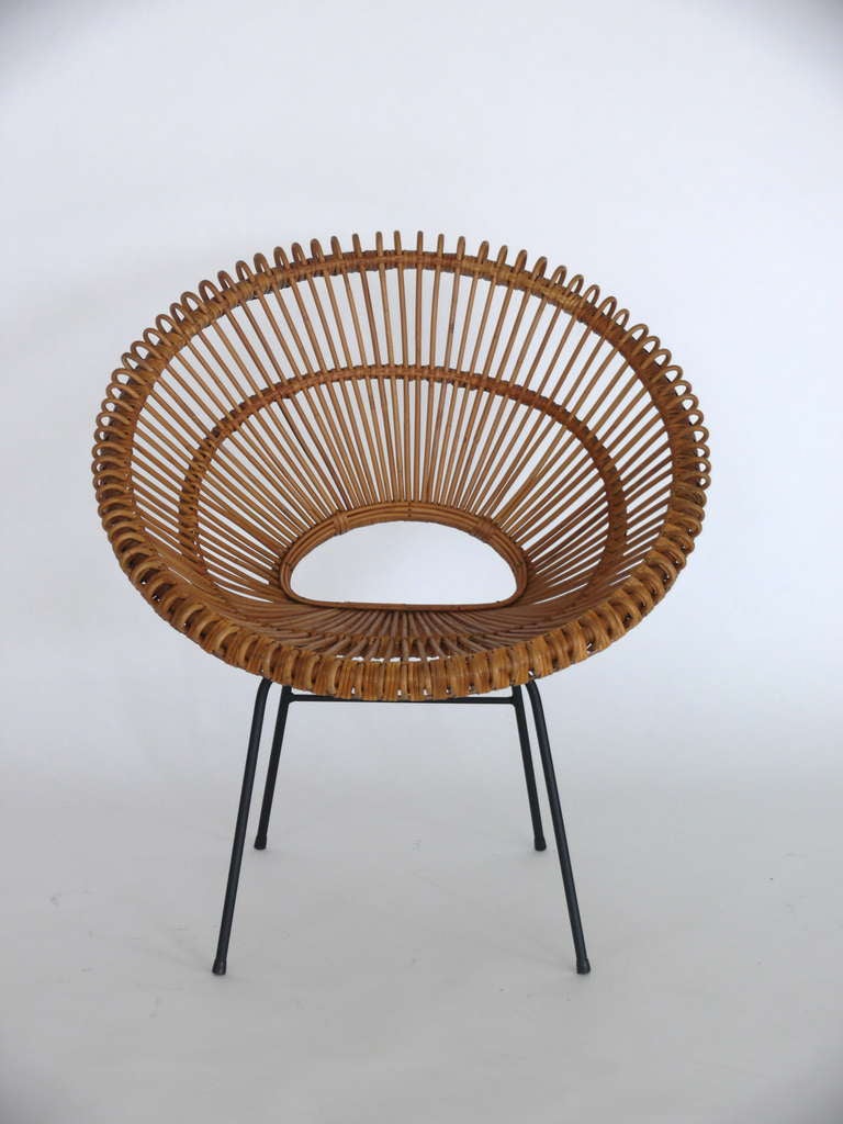 bucket rattan chair