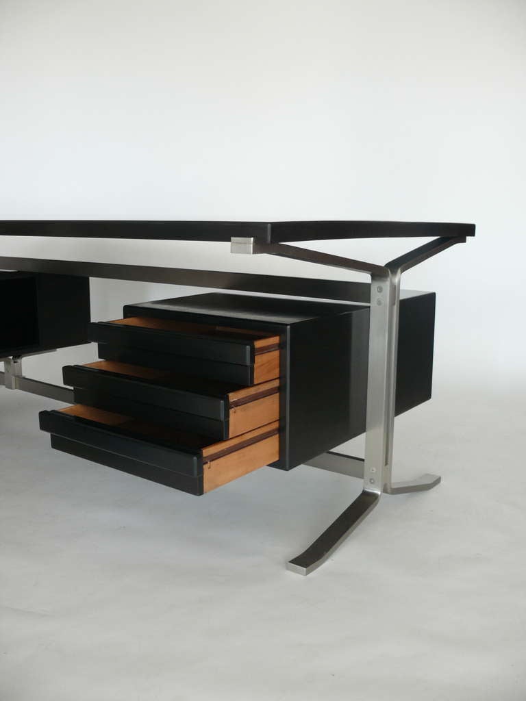 Italian Executive Desk By Gianni Moscatelli